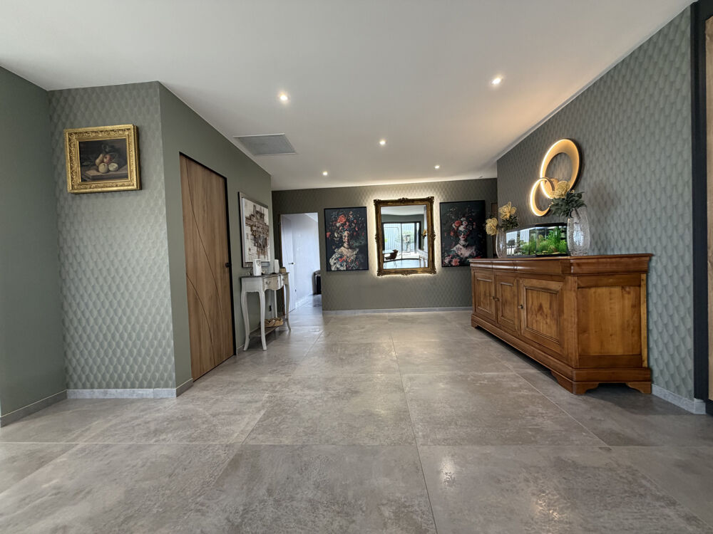 à vendre  Maison Pouilly-sous-Charlieu (42720)