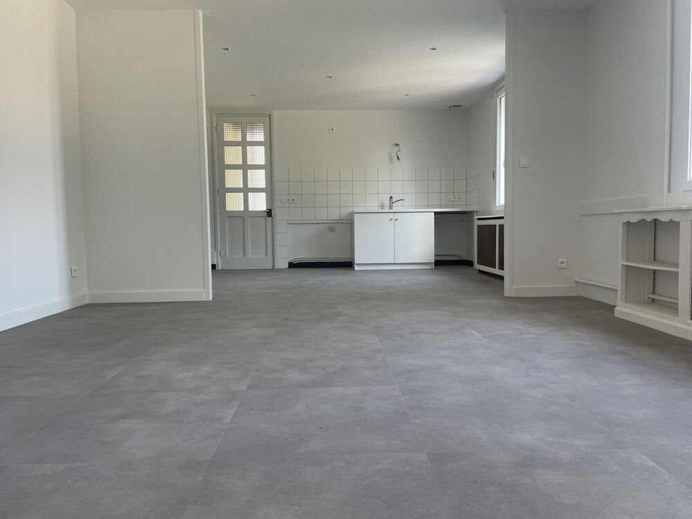 Vente Maison MAISON AVEC CACHET D'ENVIRON 163 M2 AVEC 2000 M2 DE TERRAIN St romain la motte