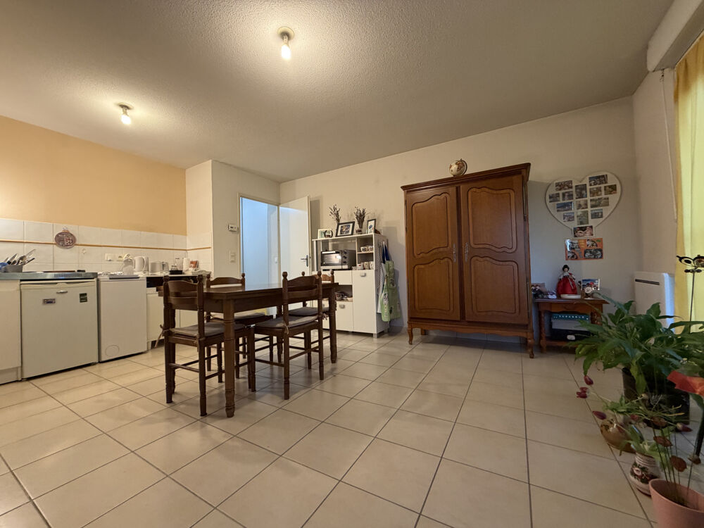 RIORGES - APPARTEMENT TYPE 2 BIS D'ENVIRON 47 M2 AVEC TERRASSE PRIVATIVE