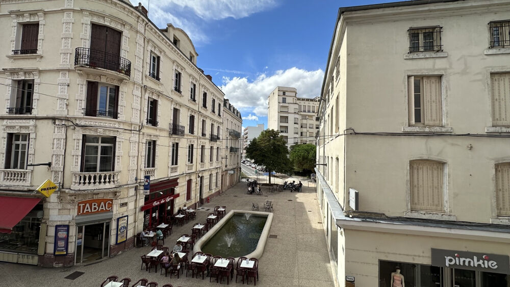 Vente Appartement Appartement d'exception, 118 m2, 4 chambres, rue piétonne, avec garage Roanne