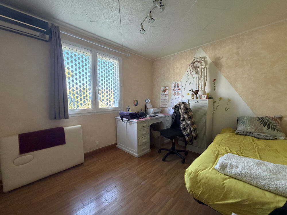 CIVENS - VILLA TRADITIONNELLE D'ENVIRON 100 M2 SUR 900 M2 DE TERRAIN