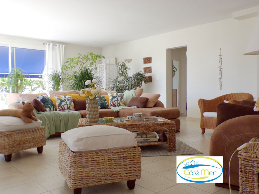 Villa contemporaine de 2005...