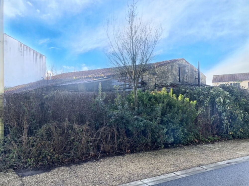 Maison 3 pièces 100 m² · à Thaire · 100 m² · 58 000 €