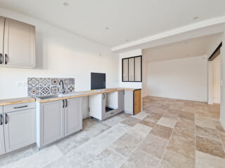  Duplex/triplex à vendre 6 pièces 146 m²