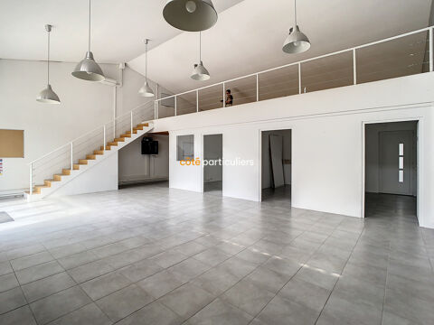LOCAL COMMERCIAL OU PROFESSIONNEL 9000 30133 Les angles
