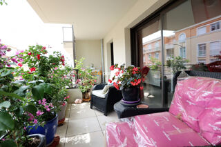  Appartement  vendre 2 pices 66 m