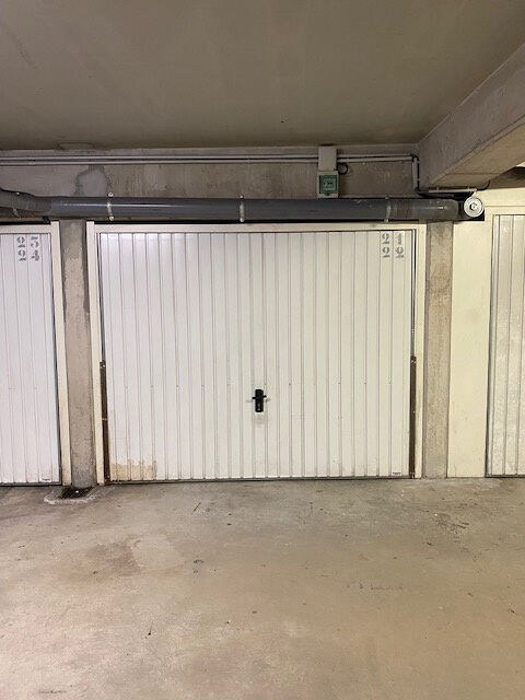  Parking / Garage � louer 24 m�