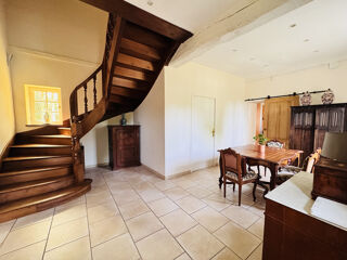  Propriété/château à vendre 9 pièces 249 m²