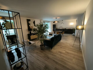  Appartement  vendre 4 pices 111 m