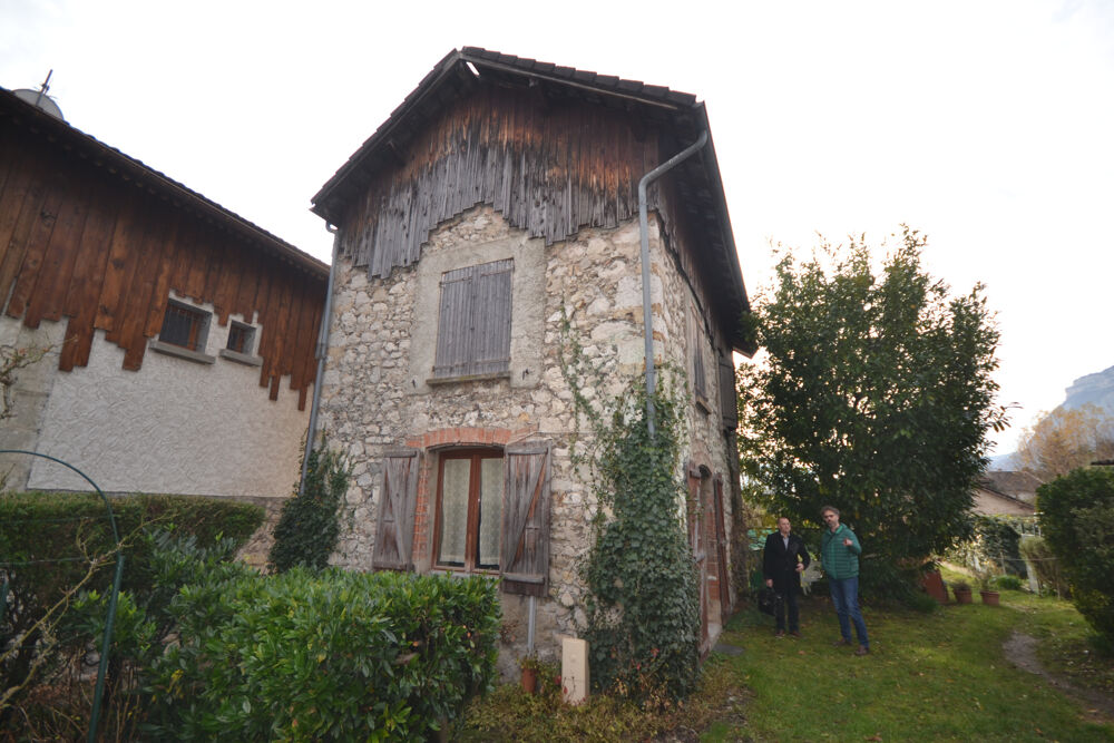 Vente Maison VIAGER OCCUPE SUR UNE TETE - Maison individuelle sur Saint-Ismier au calme avec jardin St ismier