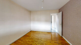  Appartement à louer 4 pièces 68 m²