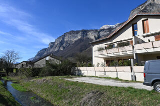  Appartement � vendre 4 pi�ces 77 m�