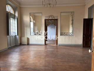  Maison à vendre 15 + pièces 800 m²