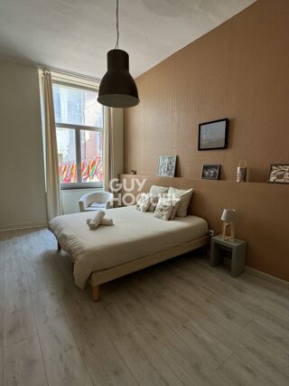  Appartement à louer 3 pièces 92 m²