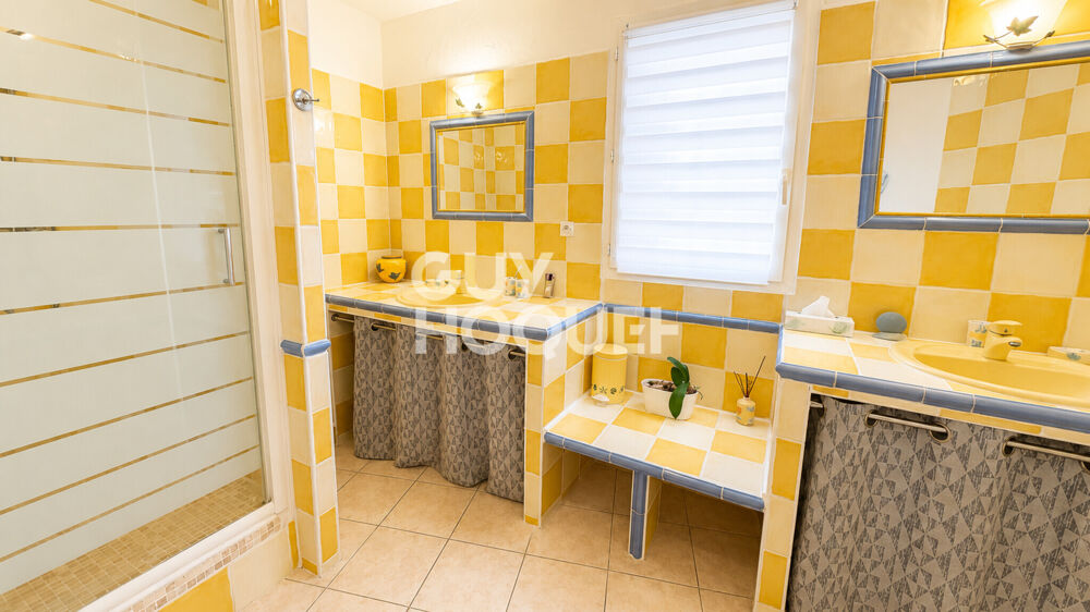 à vendre  Maison Cavalaire-sur-Mer (83240)