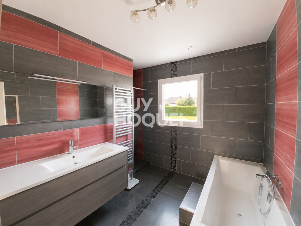 Maison 3 pièces 93 m² · à Vertheuil · 93 m² · 246 000 €