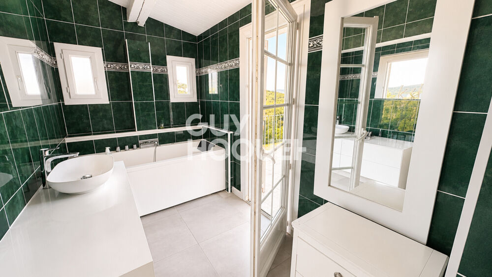 à vendre  Maison Cavalaire-sur-Mer (83240)