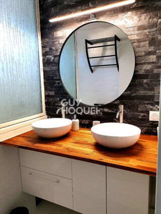  Appartement à louer 6 pièces 11 m²