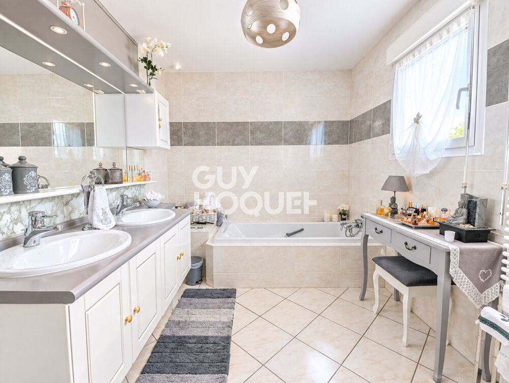 à vendre  Maison Chevigny-Saint-Sauveur (21800)