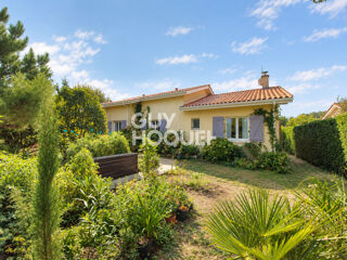 Maison 6 pièces 142 m² · à Hourtin · 142 m² · 455 700 €