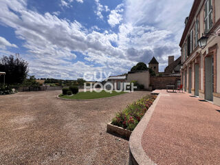  Maison à vendre 13 pièces 331 m²