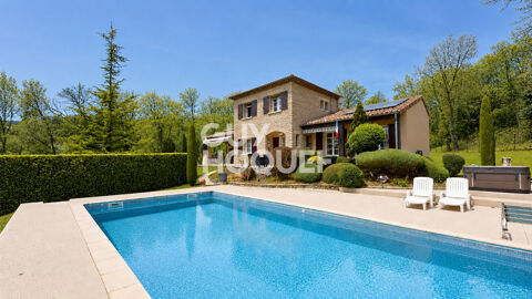   maison Maison - 6 pièce(s) - 161 m²
