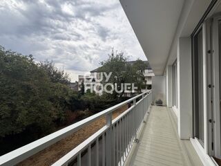  Appartement à louer 2 pièces 55 m²