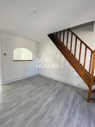  Appartement à louer 2 pièces 42 m²