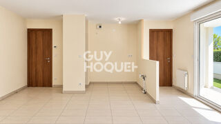  Appartement à louer 4 pièces 92 m²