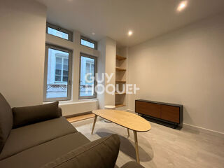  Appartement à louer 2 pièces 35 m²