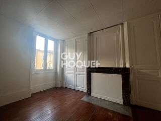  Appartement à louer 3 pièces 81 m²