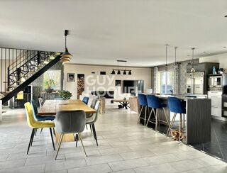  Maison à vendre 12 pièces 310 m²