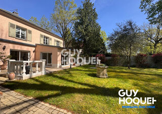  Maison � vendre 8 pi�ces 250 m�