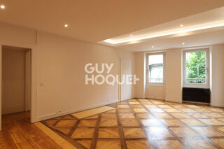  Appartement à louer 4 pièces 120 m²