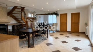  Maison à louer 5 pièces 159 m²