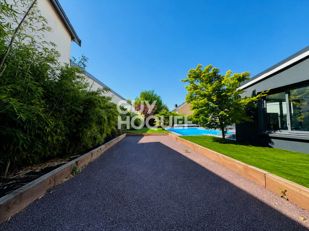Maison 8 pièces 180 m² · à Tinqueux · 180 m² · 695 000 €