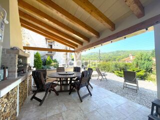  Maison  vendre 8 pices 250 m