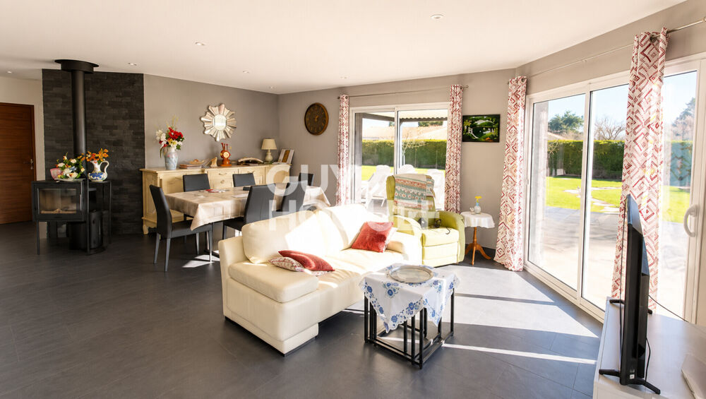 Maison 3 pièces 93 m² · à Vertheuil · 93 m² · 246 000 €
