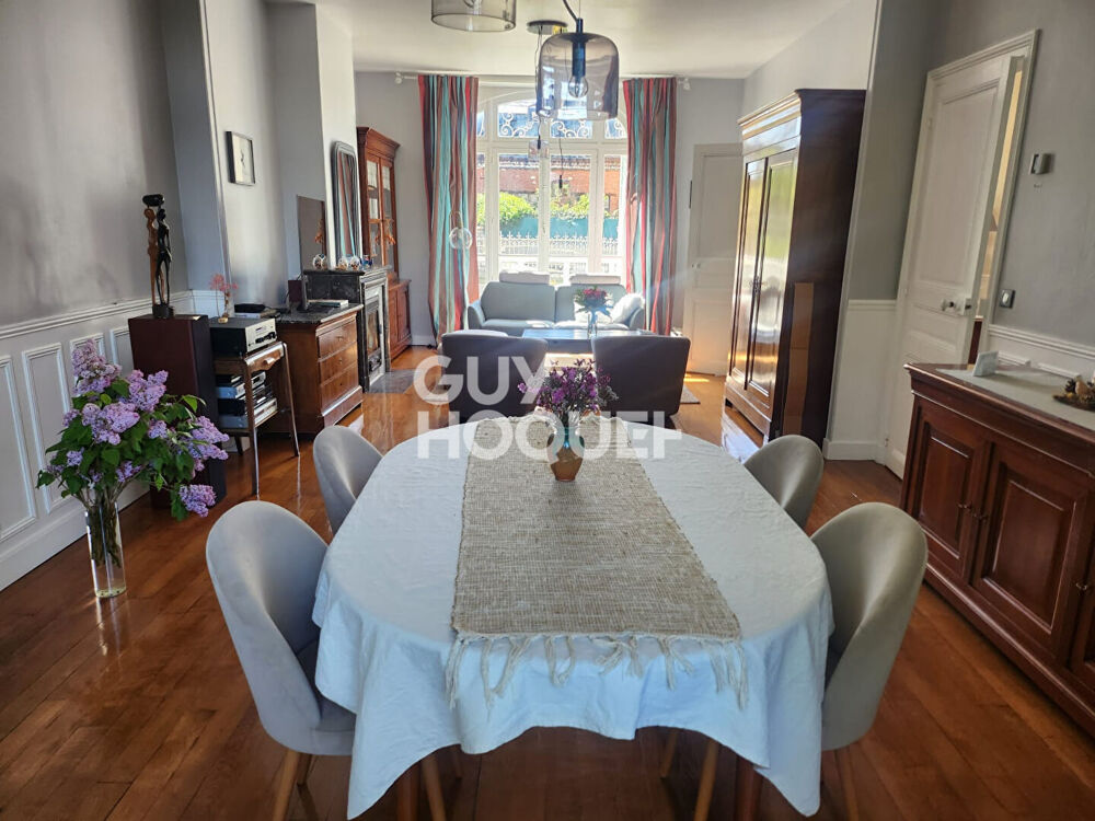Maison 7 pièces 202 m² · à Longueville · 202 m² · 418 000 €