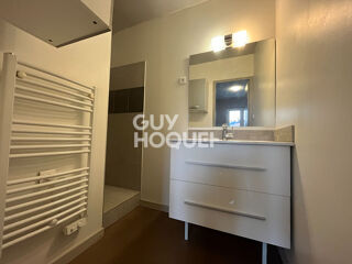  Appartement à louer 2 pièces 33 m²