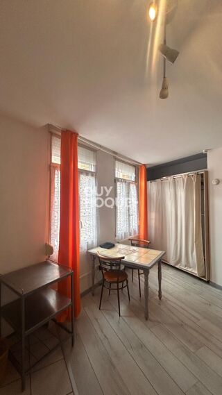  Appartement à louer 1 pièce 21 m²