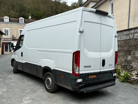 Daily Iveco Fourgon 35S Fg 35S14 V12 136 Ch 2021 occasion 24750 Tr&eacute;lissac
