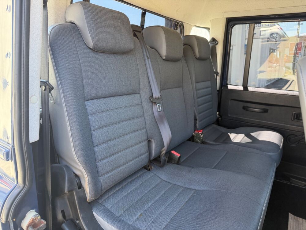 Defender 130 PICKUP 5 PLACES 2.4 TD4 122 CH 4WD CLIMATISATION 2010 occasion 40000 Mont-de-Marsan