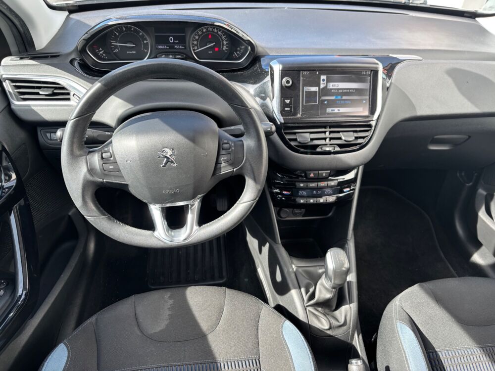 208 1.2 VTI 80 CH ALLURE / COURROIE OK / RADAR DE RECUL / CLIMAT 2014 occasion 40000 Mont-de-Marsan