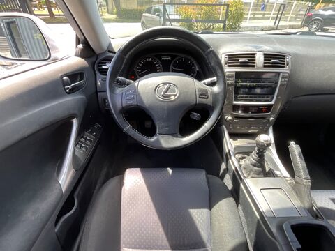 IS 2.2 220D / 175CH / EXECUTIVE / REGULATEUR / SUIVI 2006 occasion 17000 La Rochelle