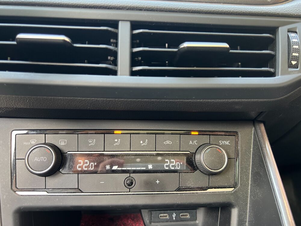 Polo 1.0 TSI 95Ch ACTIVE DSG BVA R-LINE *CARPLAY*CAM&Eacute;RA DE RECUL* 2021 occasion 13009 Marseille