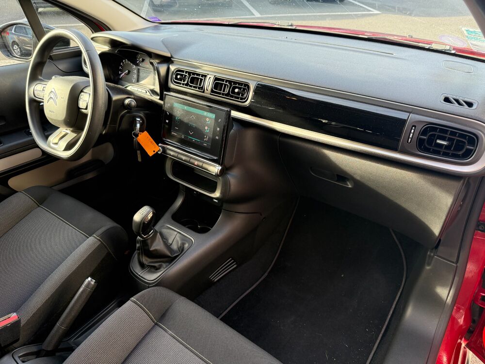 C3 GENERATION-III 1.2 PURETECH 82ch FEEL / CARPLAY 2020 occasion 17100 Saintes