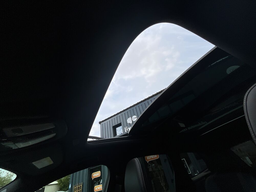 XC60 Black &eacute;dition II T6 253cv+145cv SIEGES CHAUFFANTS AV/AR / RE 2023 occasion 17000 La Rochelle