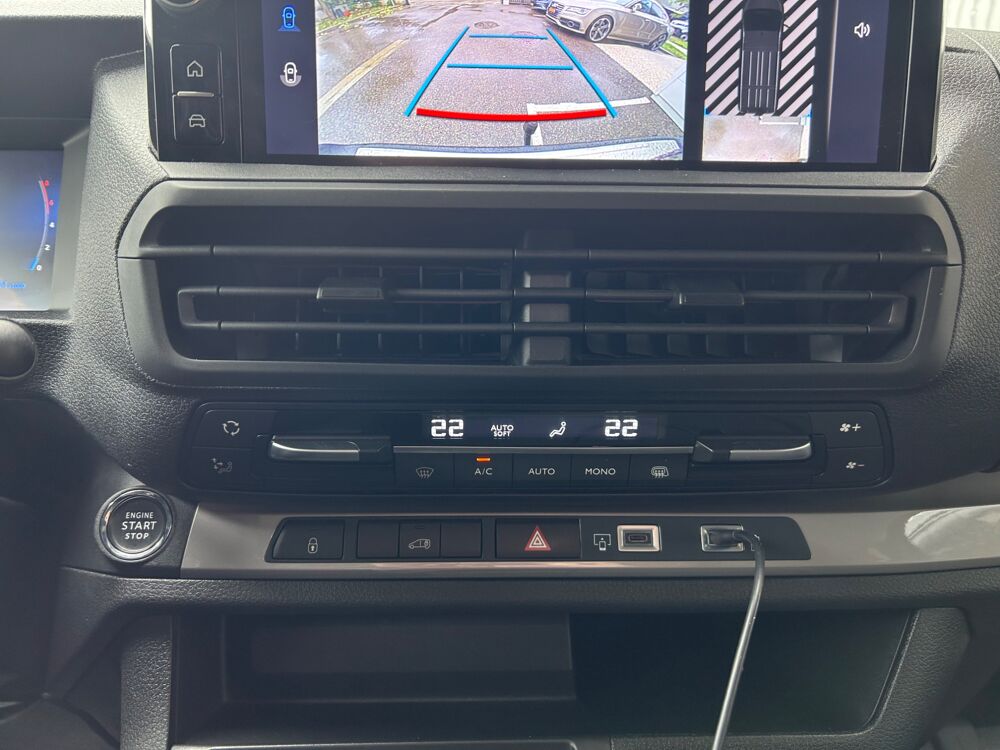 Proace FOURGON 2.0L 140ch H1L1 TECHNO MC24 + ATTELAGE + CARPLAY + C 2025 occasion 38420 Le Versoud