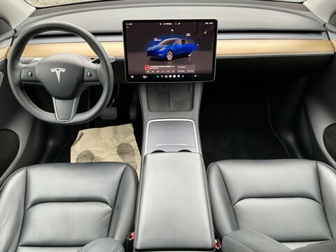 Model Y LONG RANGE DUAL MOTORS 441 CV / 4 roues motrices 2022 occasion 17000 La Rochelle